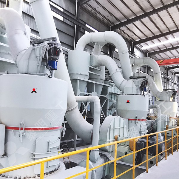 Raymond grinding mill in limestone powder production line